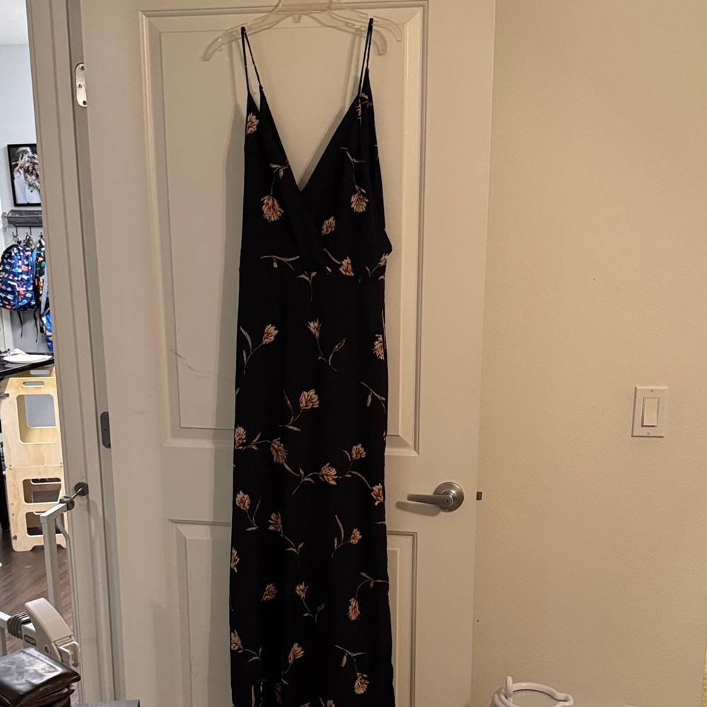 Lush Elegant navy blue Floral Maxi Dress